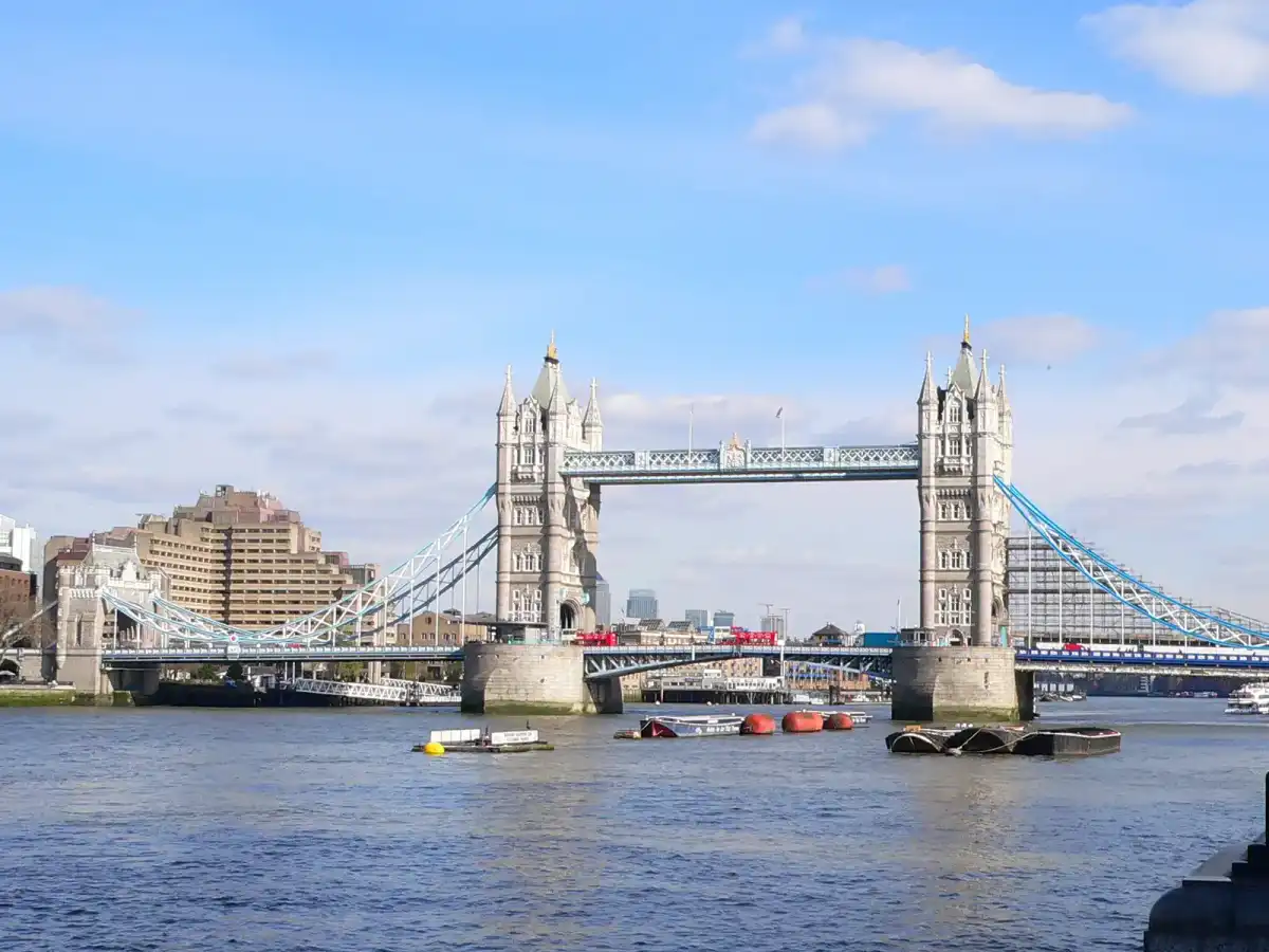 Tower Bridge — overzicht (Wikimedia Commons)